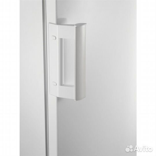 Холодильник Electrolux LXB 1AF15 W0 Новый