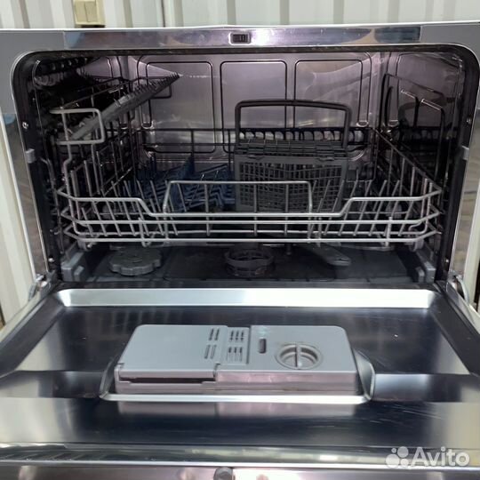 Посудомоечная машина Candy компактная