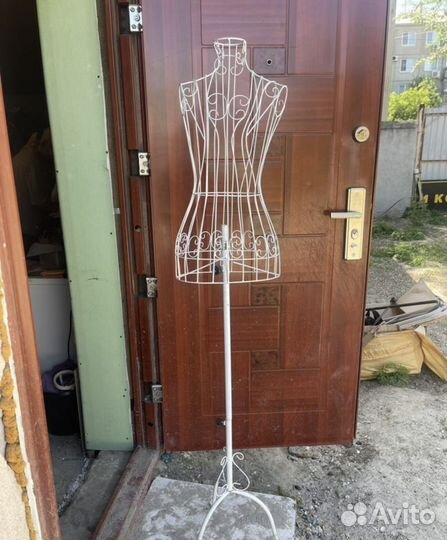 Вешалка напольная