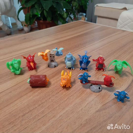 Игрушки из киндер сюрприза