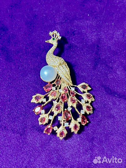 Брошь с кристаллами сваровски в ассортименте