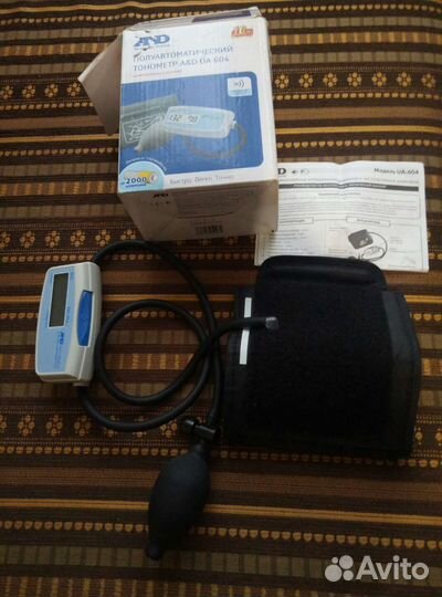 Тонометр полуавтоматический, тип UA-604