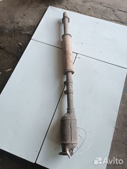 Средняя часть глушителя Volkswagen Passat B3