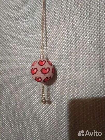 Оригинальный брелок из бисера