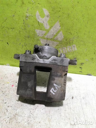 Суппорт передний левый Киа Оптима 3