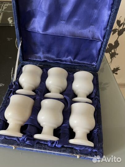 Подарочный набор рюмок из натуралтного камня