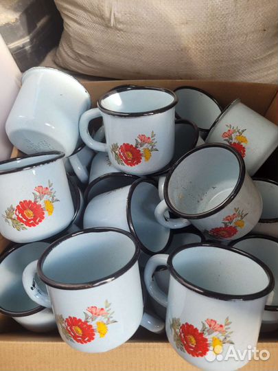 Эмалированная кружка