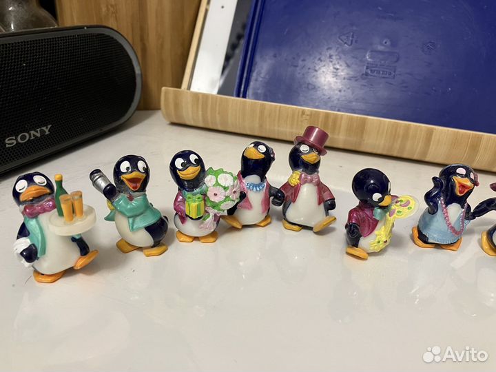 Коллекция из киндер сюрприза пингвины на дискотеке