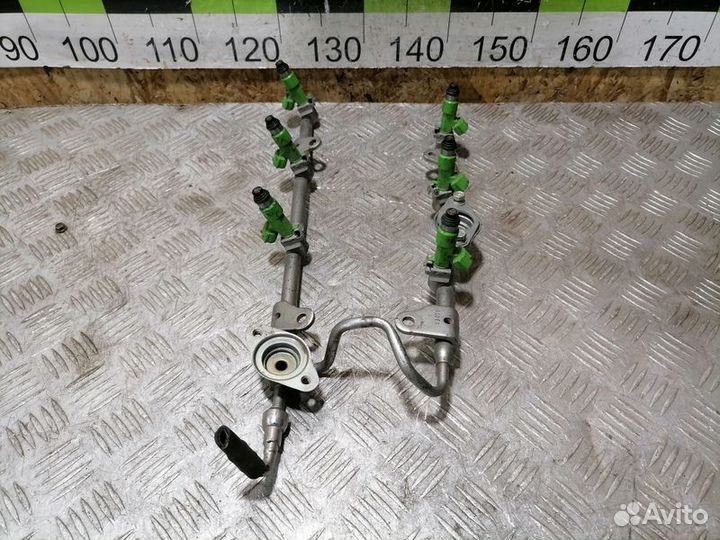 Рейка топливная рампа Nissan Teana j32