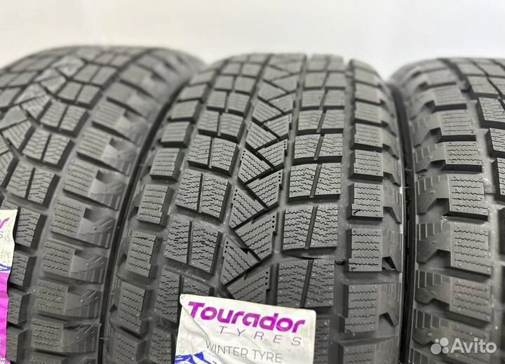 Tourador Winter Pro TSS1 235/50 R18 32T