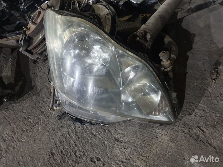 Фара передняя Toyota Crown GRS180
