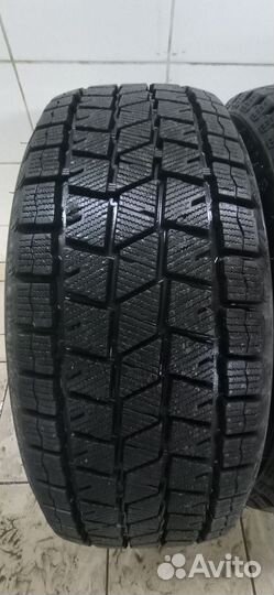 Sailun Ice Blazer Arctic SUV 215/60 R17 100T