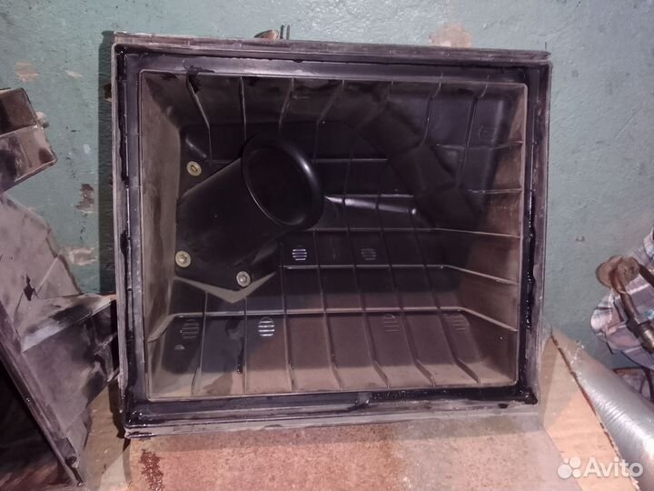 Корпус воздушного фильтра Audi A4 B5 1.8 ADR