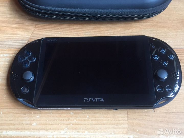 Портативная игровая приставка PS Vita 2008