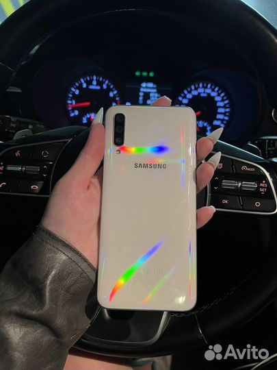 Samsung Galaxy A50, 6/128 ГБ