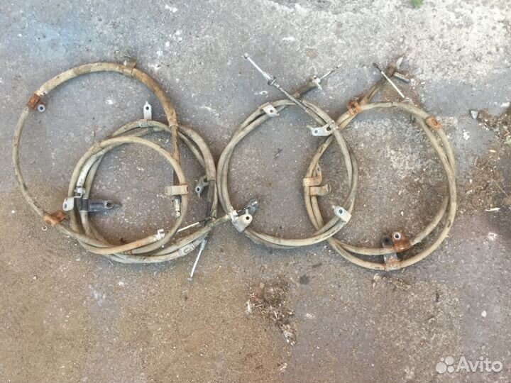 Toyota Land Cruiser 200 трос ручника