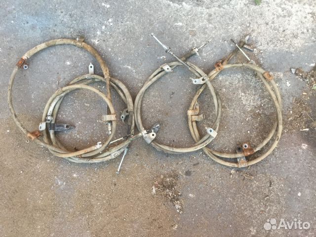 Toyota Land Cruiser 200 трос ручника