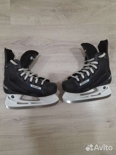 Коньки хоккейные