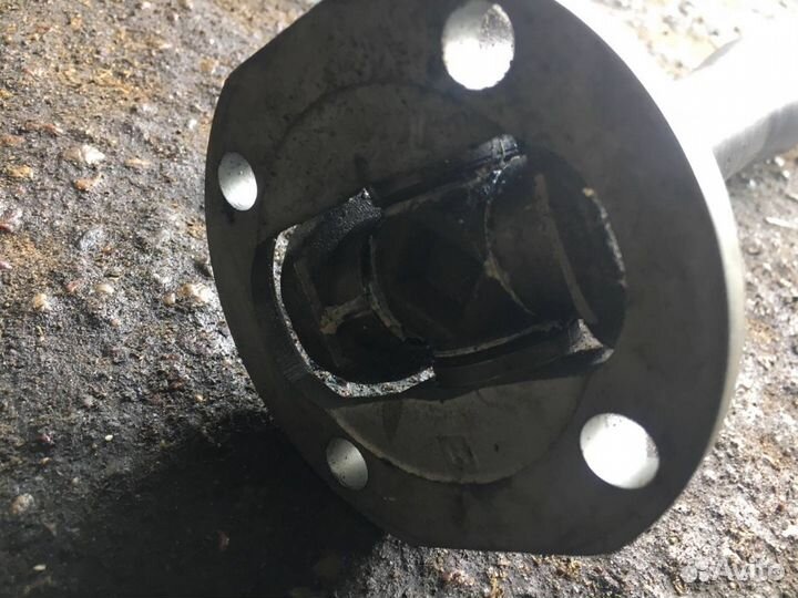 Карданный вал передний Mercedes-Benz E-Класс