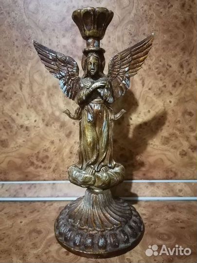 Старинный подсвечник