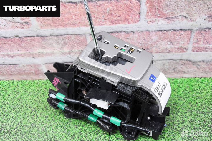 Селектор АКПП Toyota Corolla Axio ZRE142 2zrfe