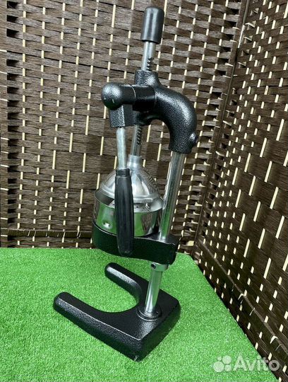 Соковыжималка для граната и цитрусовых