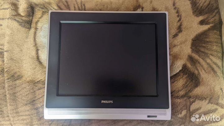 Телевизор Philips 15