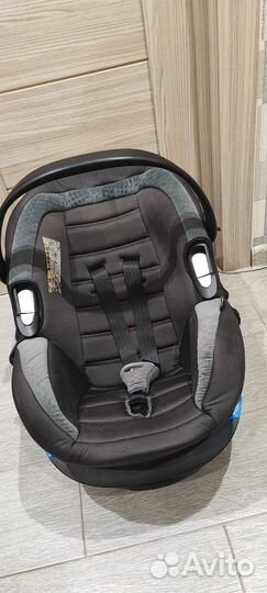 Детское кресло в машину