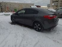 Kia Cerato 1.6 MT, 2013, 270 000 км, с пробегом, цена 850 000 руб.