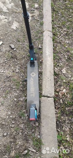 Электросамокат iconbit