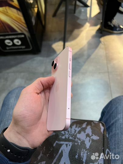 iPhone 15, 128 ГБ