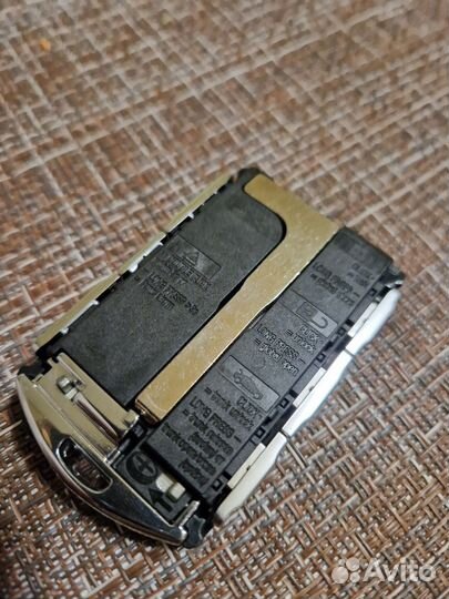 Ключ Вольво XC60, XC90, S90, V90 (Ключ Volvo)