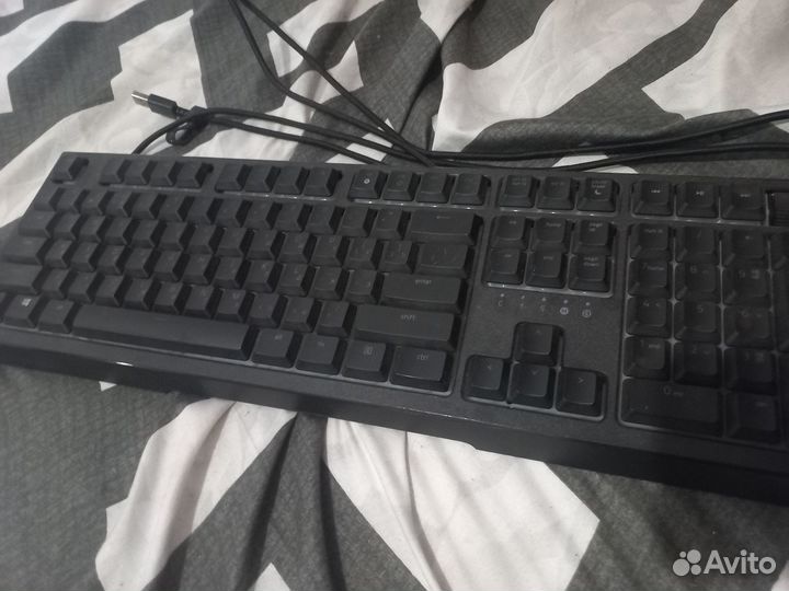 Продаю игровую клавиатуру