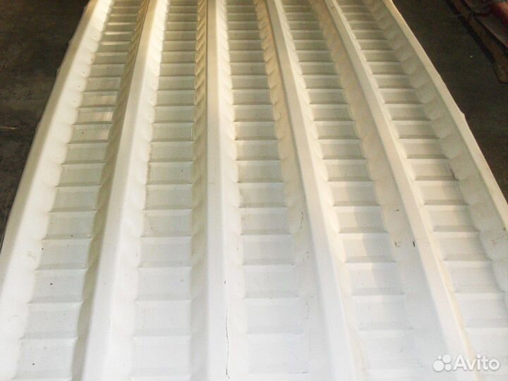 Арочный продольно-гнутый профнастил пг44-1000 0,9 пэ/пэ