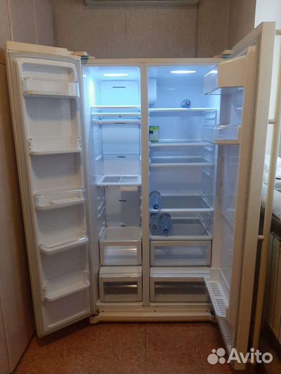Холодильник бу на запчасти или под ремонт Sumsun