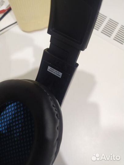 Проводные наушники