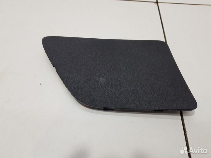 Накладка багажника правая (Geely Coolray)