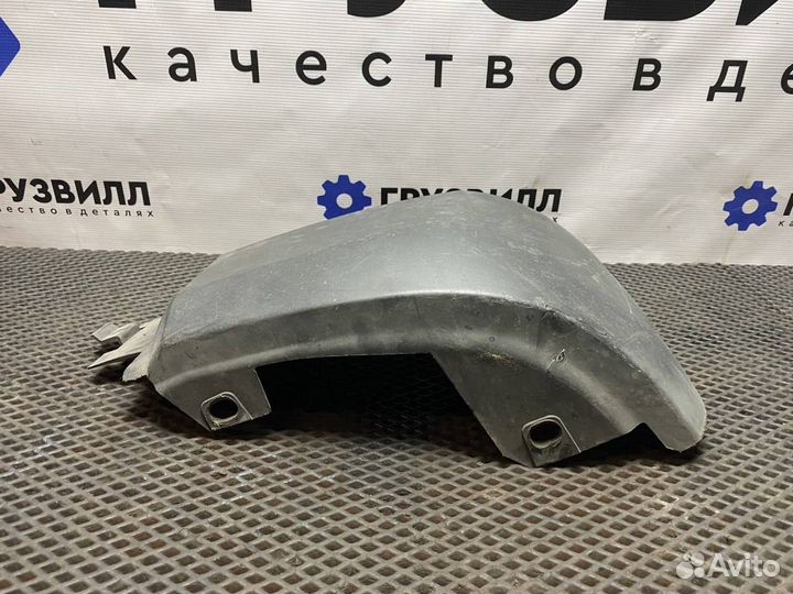 Угол бампера лев. Renault T 82275694