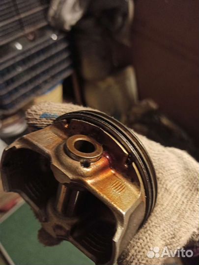 Поршни заводские Хрей 21179 оригинал 1.8л 16-кл