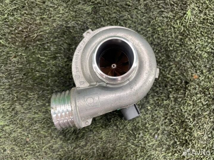 Помпа Bmw 5 F10 N20B20 2013