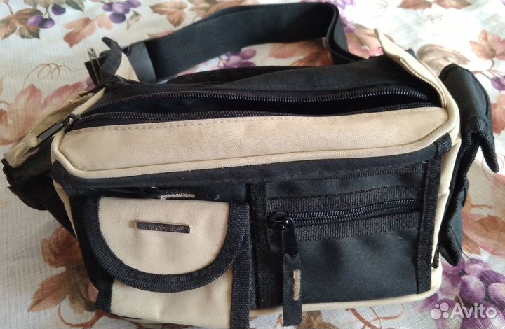 Аксессуары: Ремни, Сумки, Косметички, Брелоки