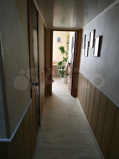 2-к. квартира, 46 м², 1/3 эт.