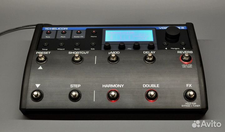 Вокальный процессор TC-Helicon Voicelive 2