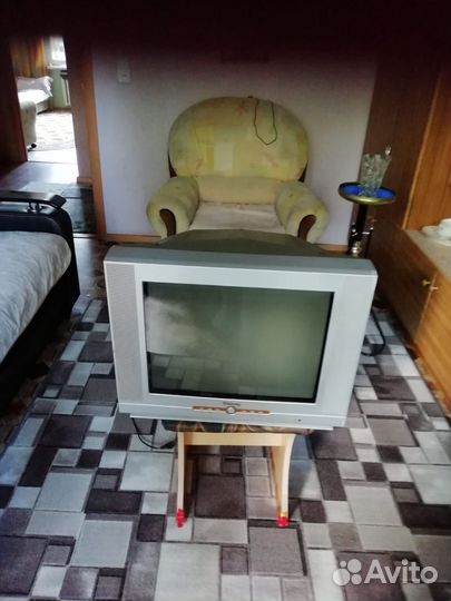 Продам телевизор