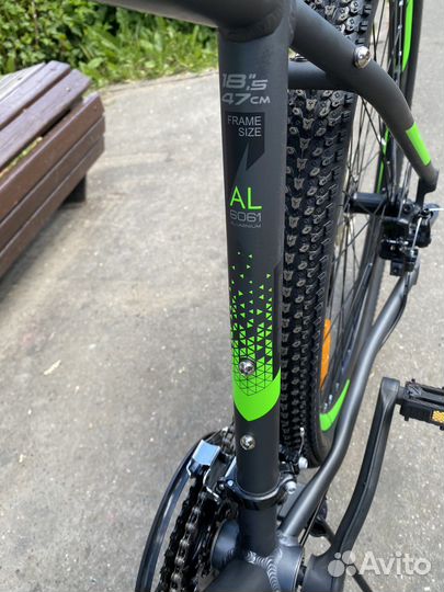 Велосипед Stels Navigator 920 d, зеленый антрацит