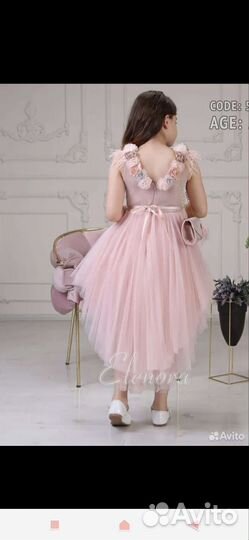Платье для девочки нарядное 122