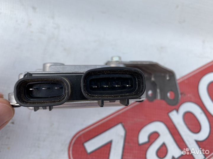 Блок управления топливным насосом Lexus RX