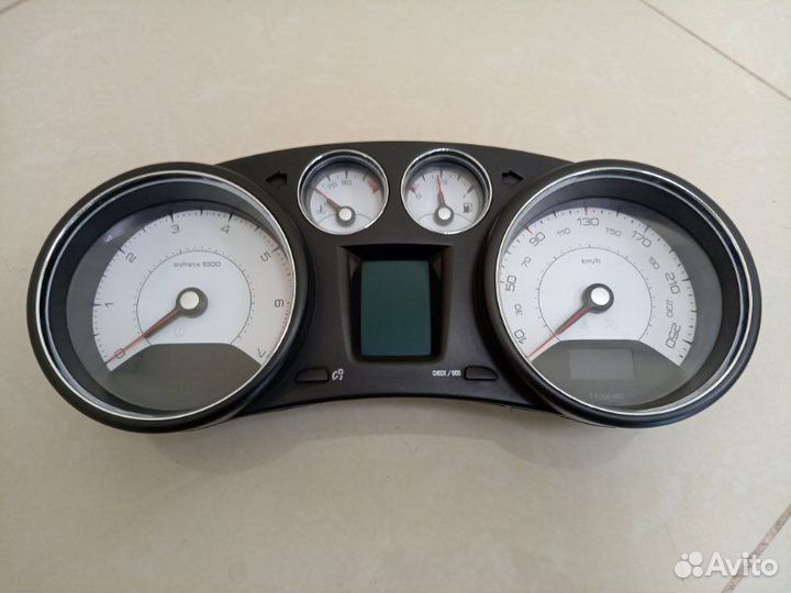 Панель приборов Peugeot 408 4D EP6C M 2012