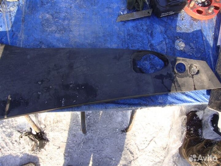 Декоративная крышка двс передняя левая Lexus Ls460