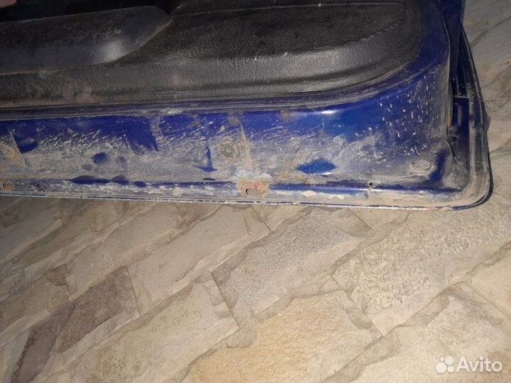 Дверь передняя правая Volkswagen Golf 3 1991-1997